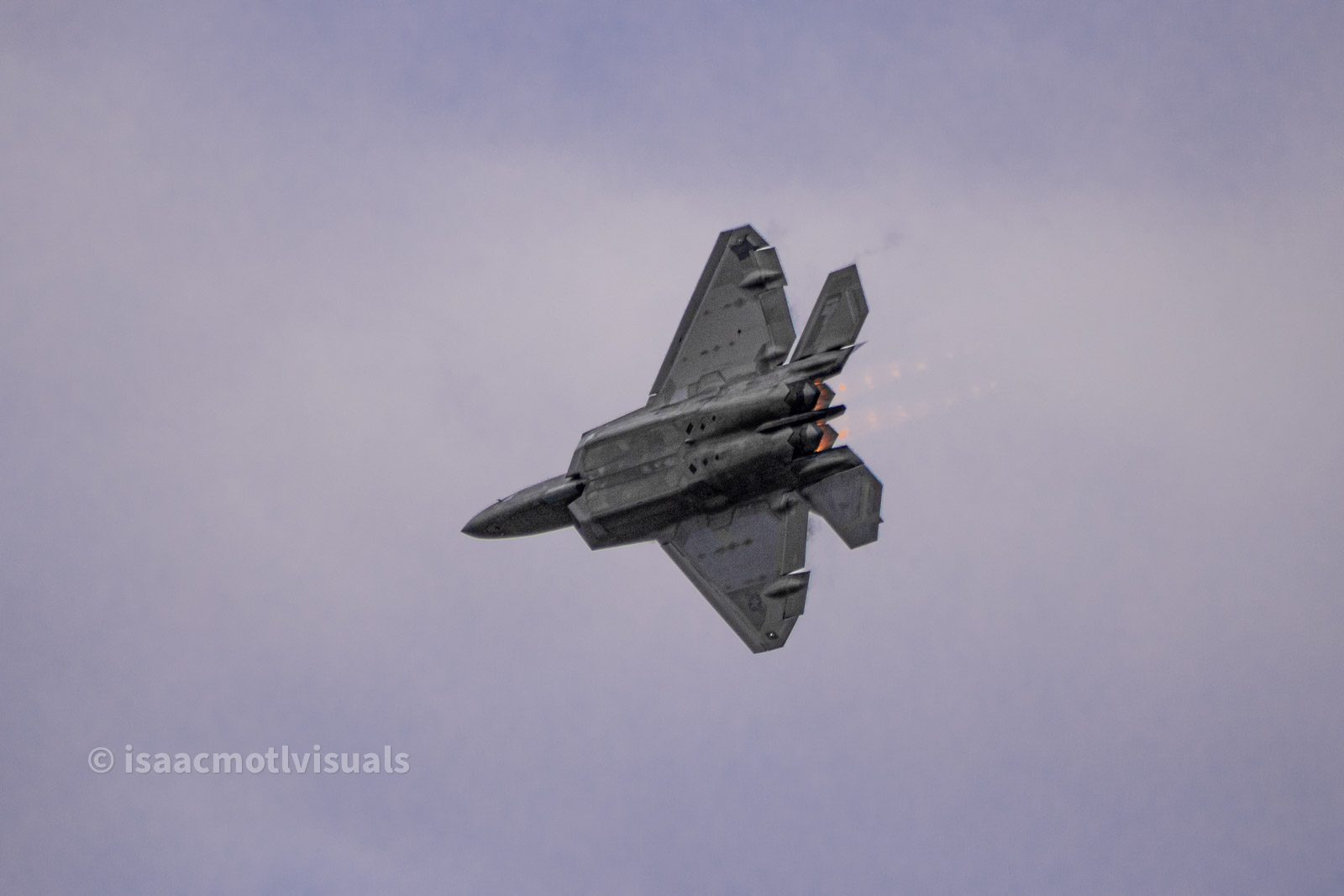 Aviation photograph by Isaac Motl