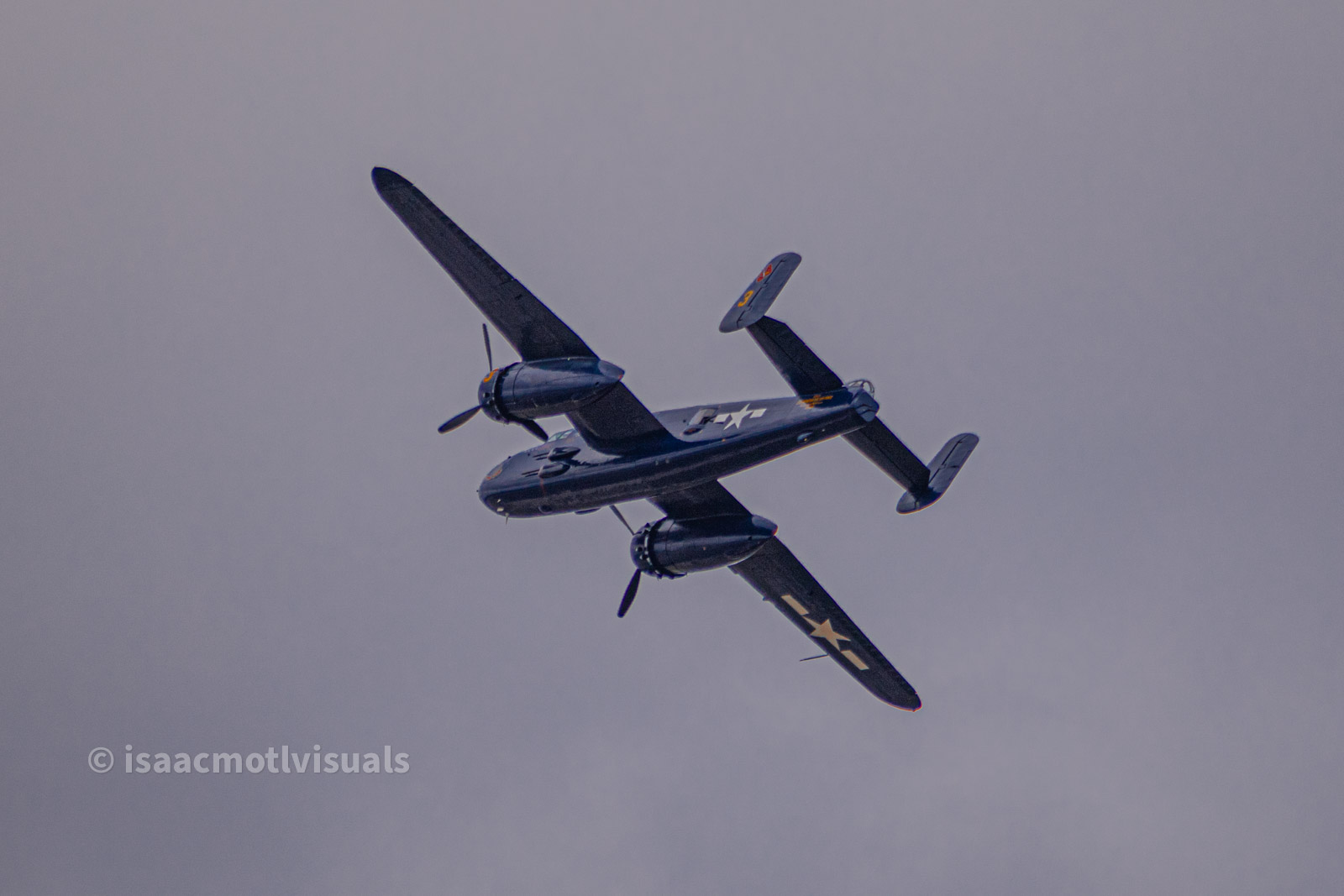 Aviation photograph by Isaac Motl