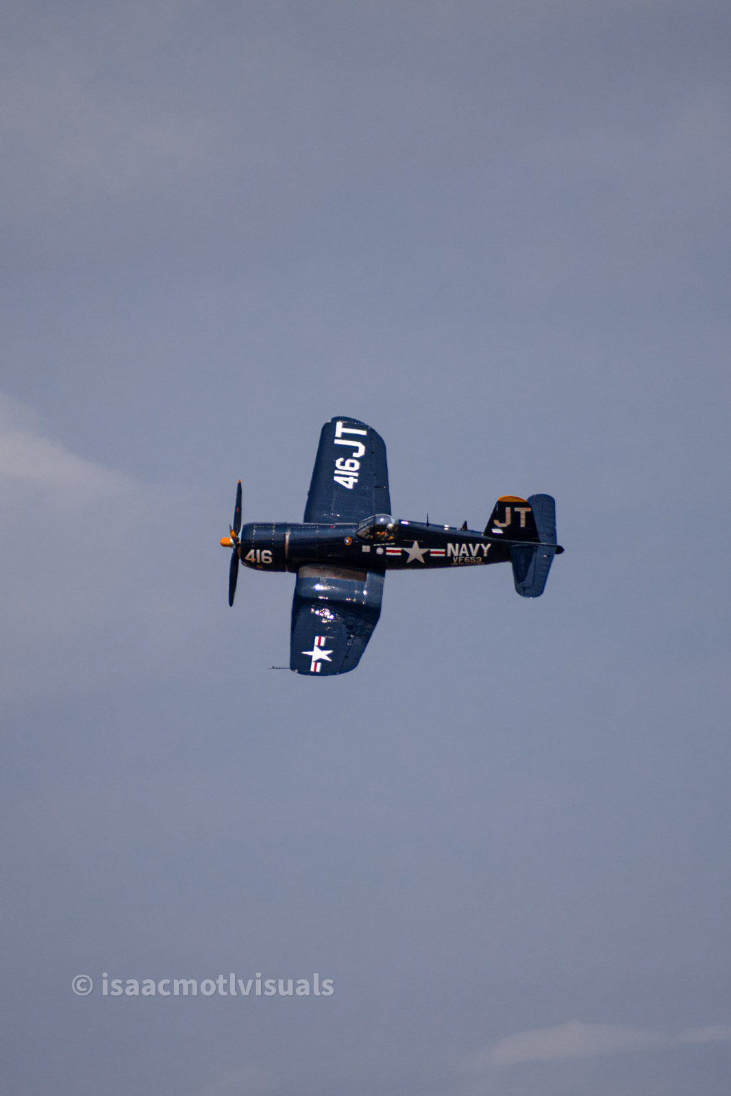 Aviation photograph by Isaac Motl