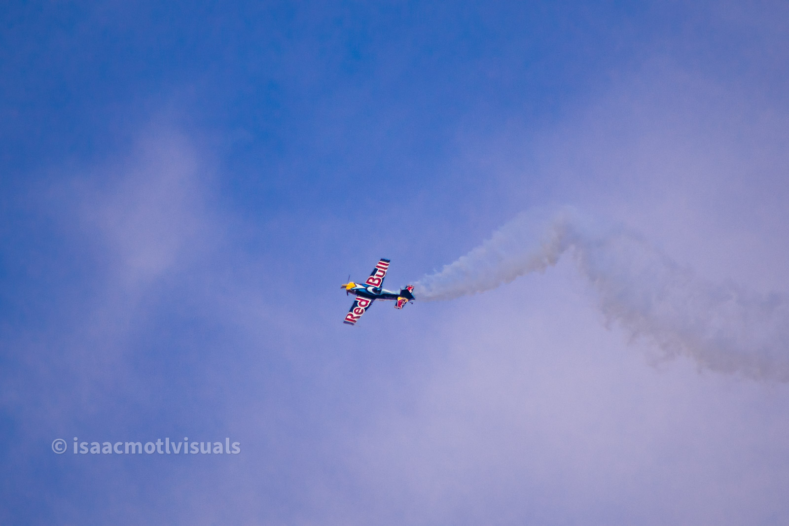 Aviation photograph by Isaac Motl