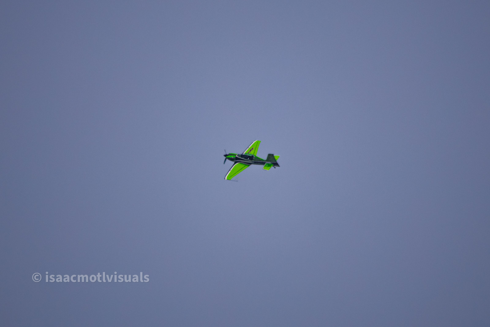 Aviation photograph by Isaac Motl