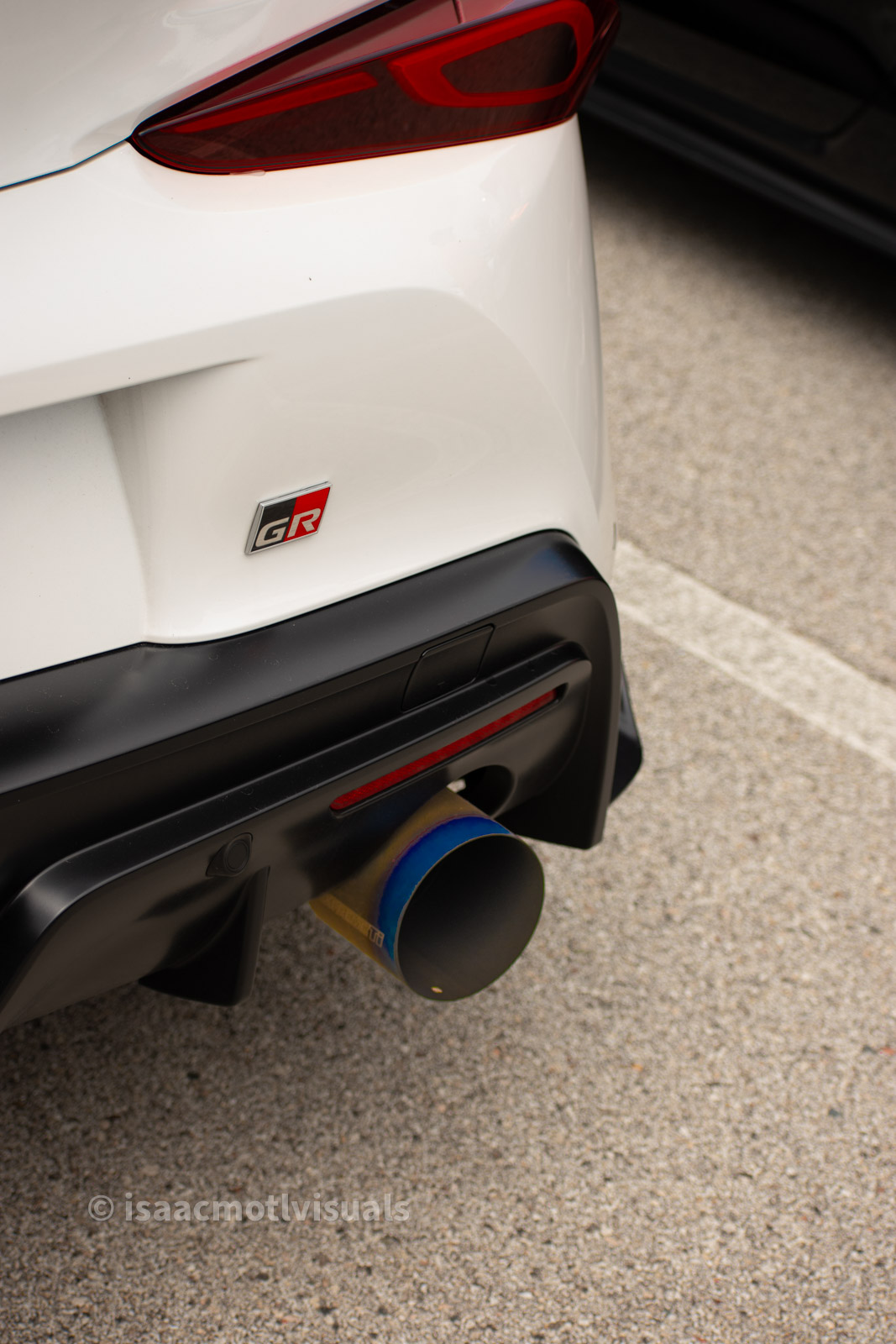 Car photograph by Isaac Motl